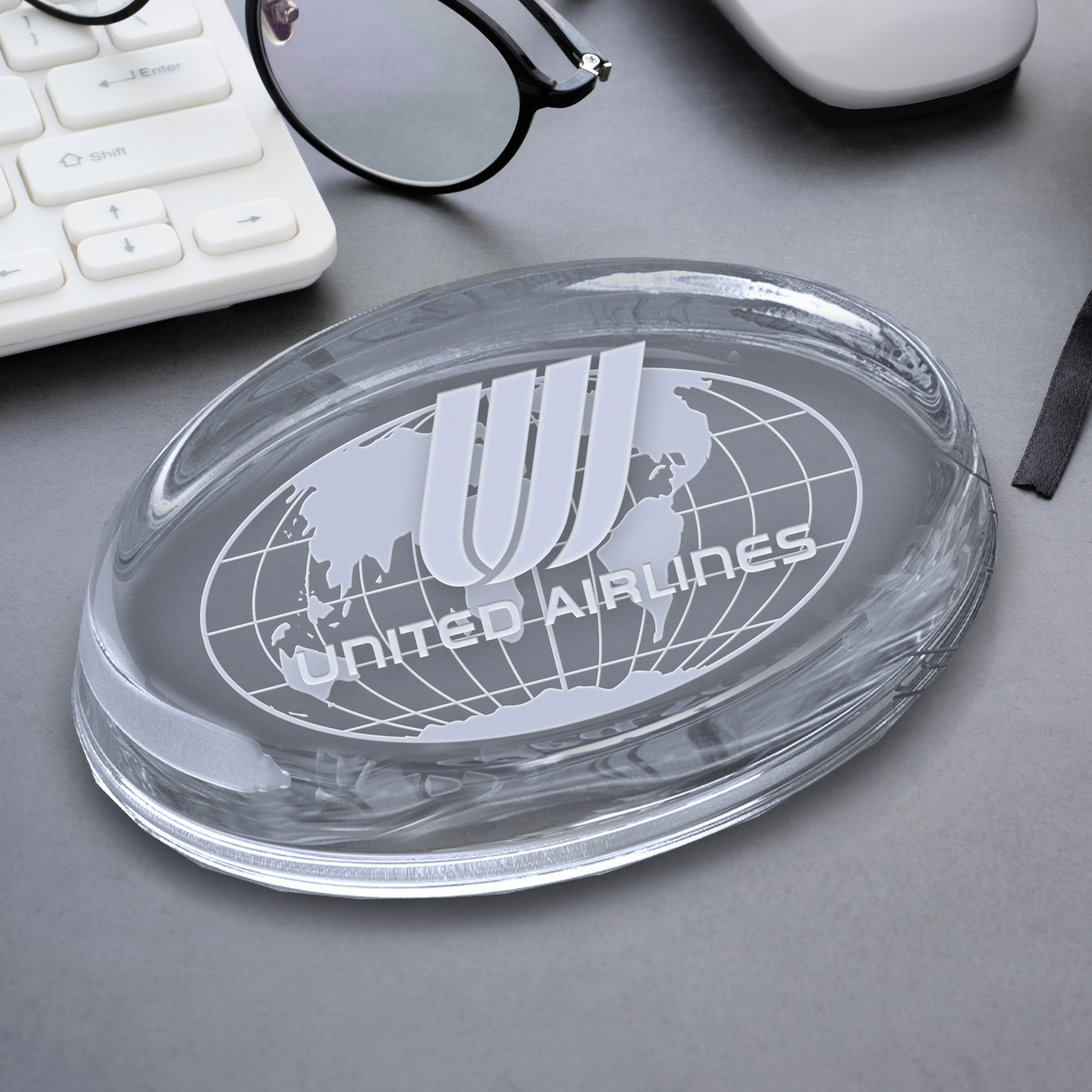 Savannah Paperweight 4" W
